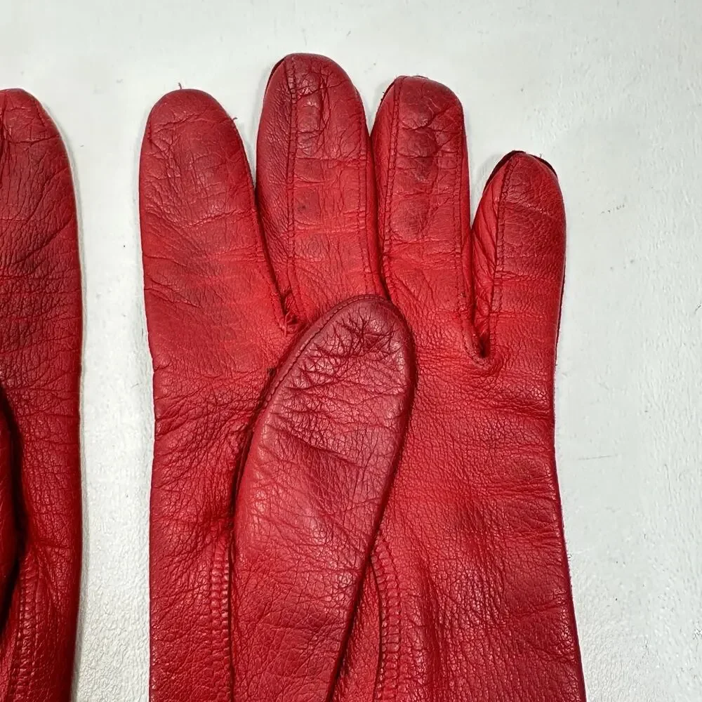 Liz Claiborne Leather Gloves Women 6.5 Lined Logo Red Past Wrist